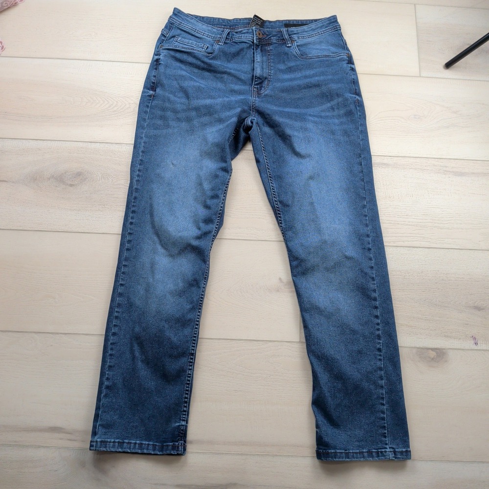 The Perfect Jean NYC Athletic Fit Jeans Men 34x32 Medium Wash Blue Denim Stretch
